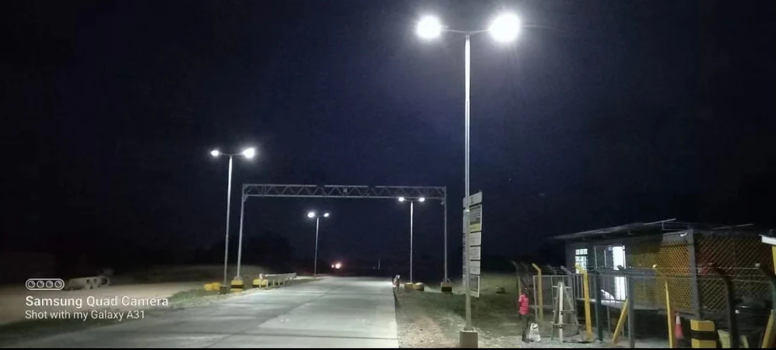 Aluminium Solar Street Light 240w - Image 2