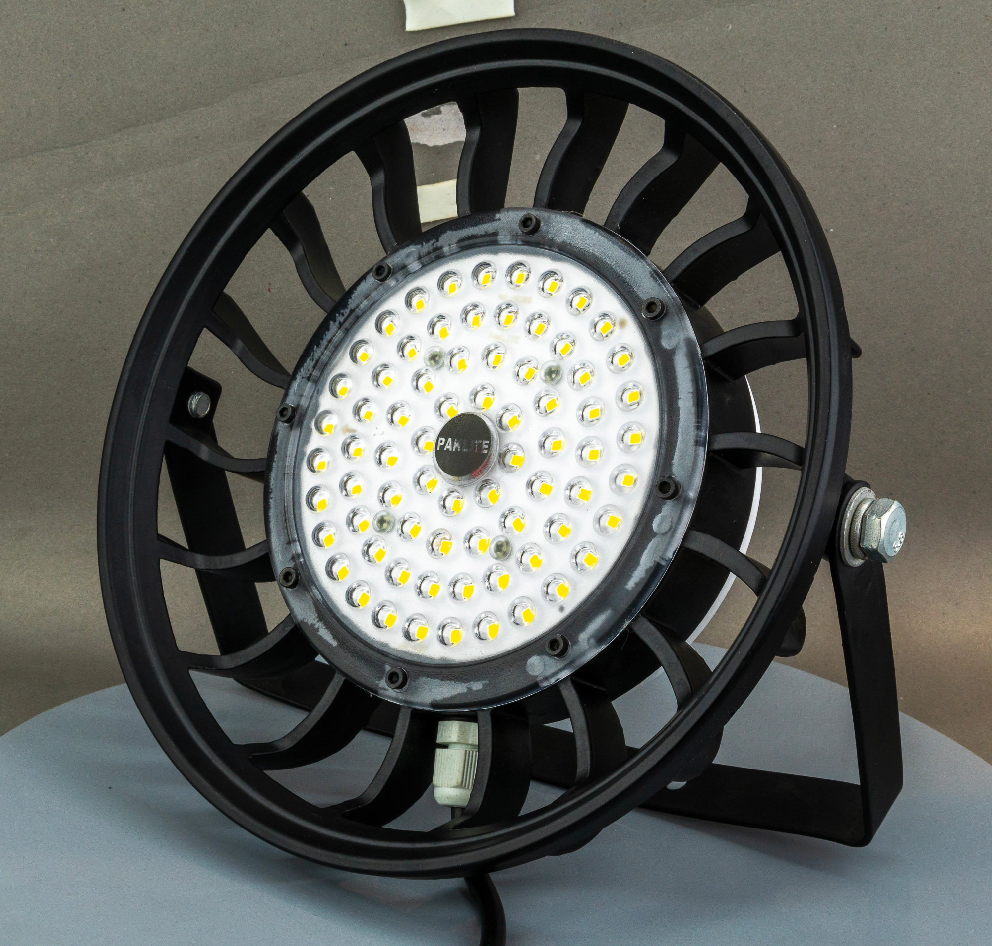 LED SPARK FLOOD LIGHT