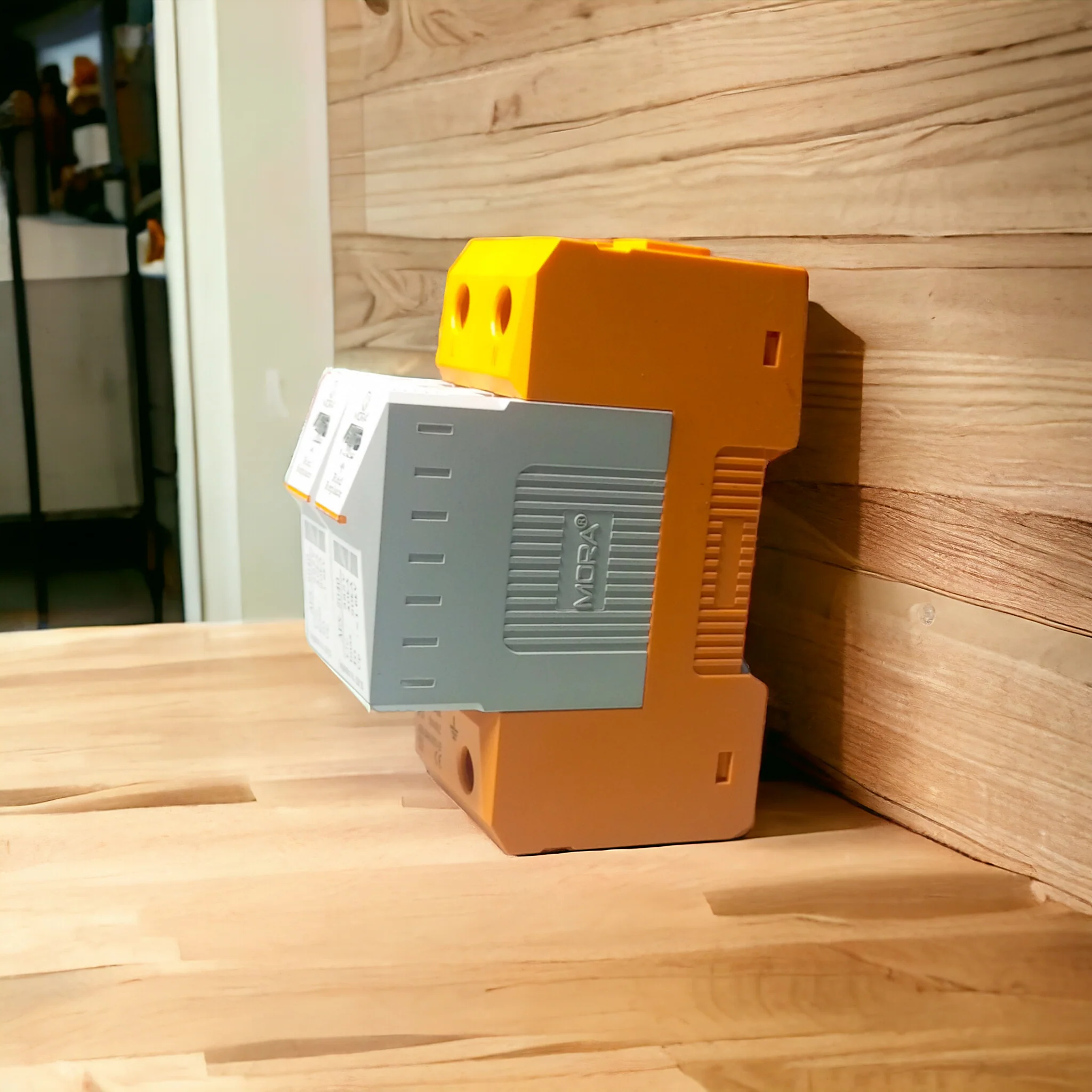 Mora (AES-2040) AC 2pole 40kA SPD surge protection device 385vAC - Image 3