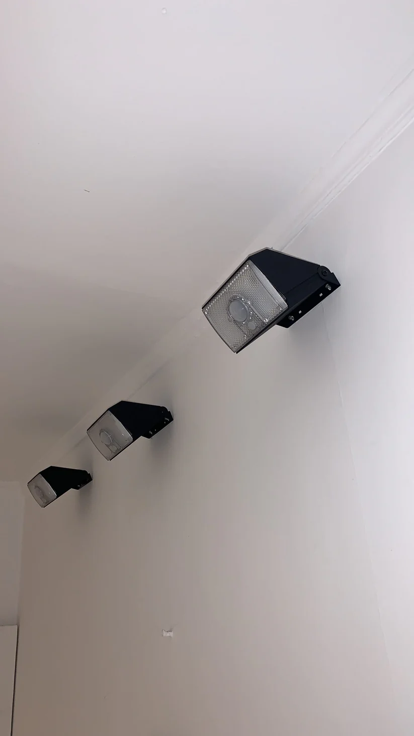 Mini Solar Wall Light 10w - Image 3