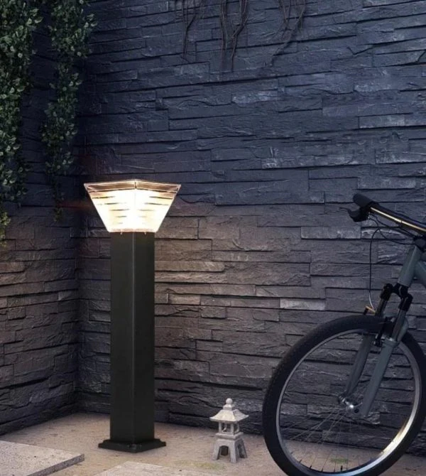Square Shape Solar Bollard Light 10w - Image 4