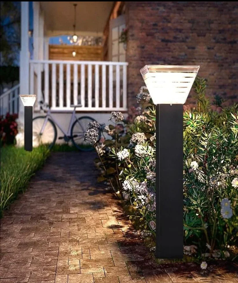 Square Shape Solar Bollard Light 10w - Image 2
