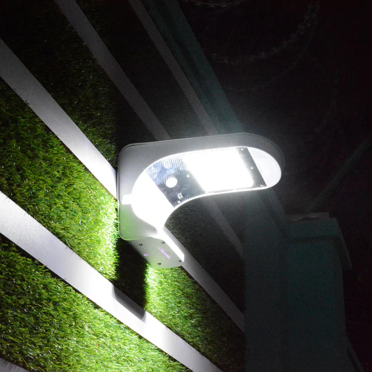 Solar Wall Light 15w - Image 4