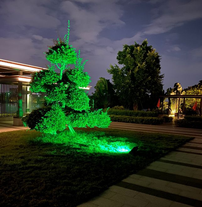 RGB Solar Flood Light 500w - Image 2