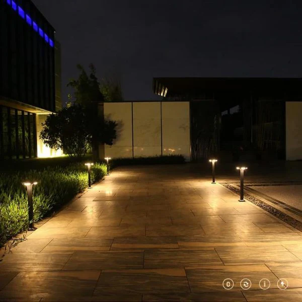 UFO Premium Aluminium Solar Bollard Light Ufo 15w - Image 3